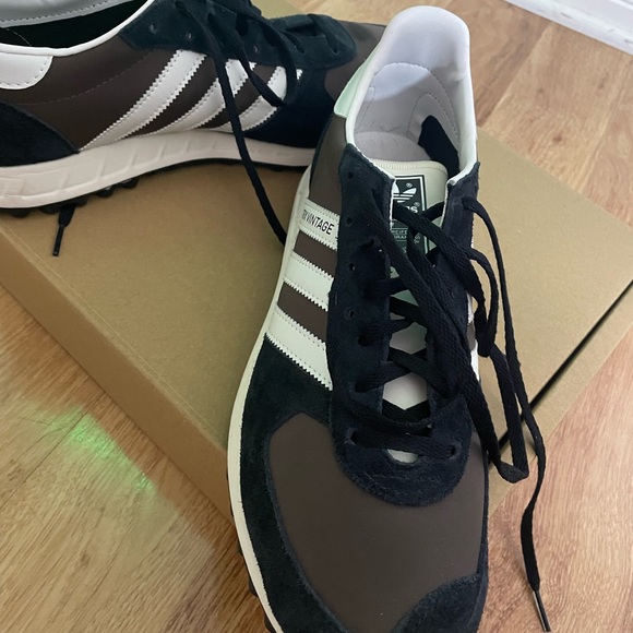 Adidas TRX Size 10 - Picture 5 of 8